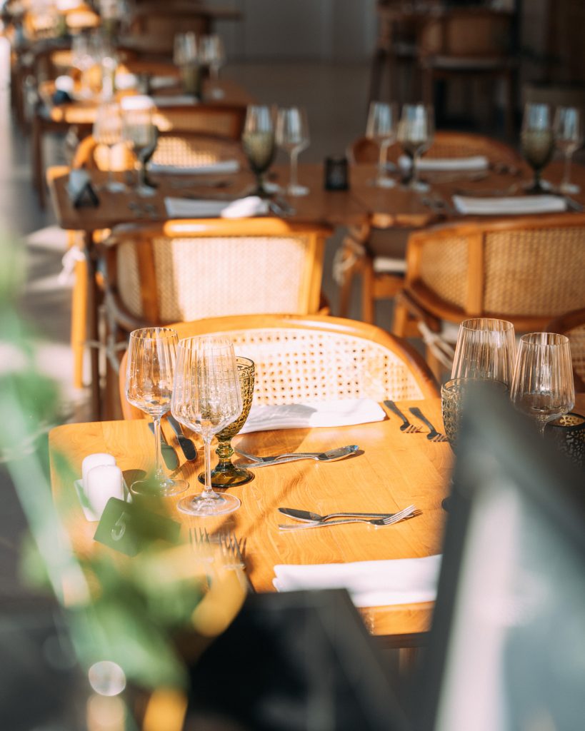 Restaurante Sesto Senso Lanzarote - Espacio interior, mesas